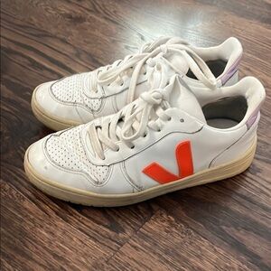 Vejas Sneakers
